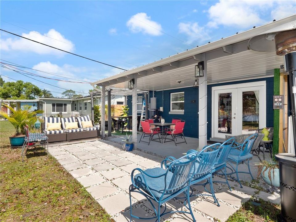 Recently Sold: $351,000 (4 beds, 2 baths, 1344 Square Feet)