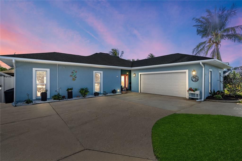 Twilight Front View 221 Coral St | Venice Island Home, 34285
