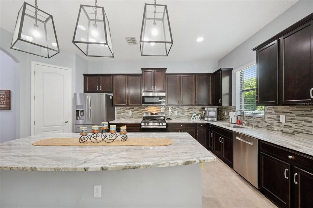 Large center kitchen island