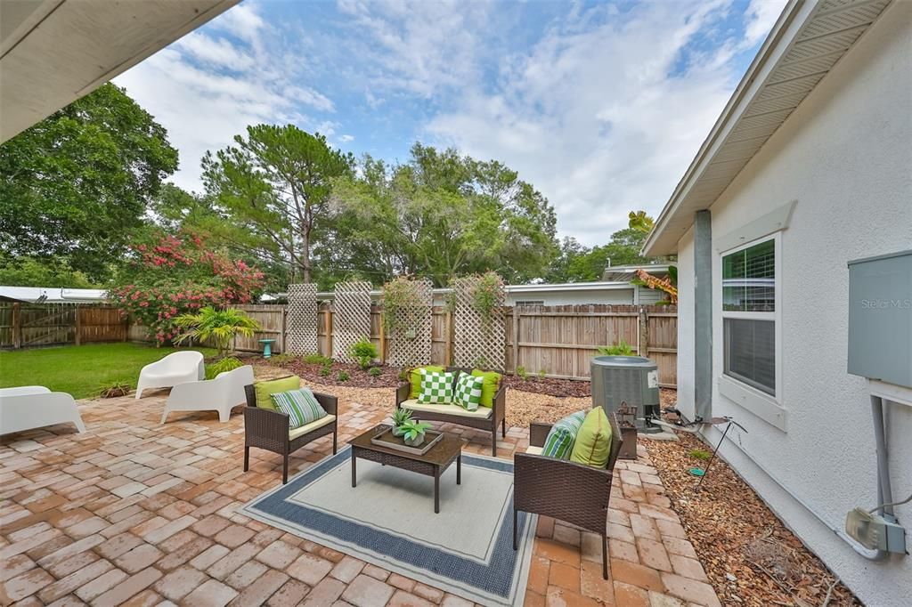 Active With Contract: $599,000 (3 beds, 2 baths, 1562 Square Feet)