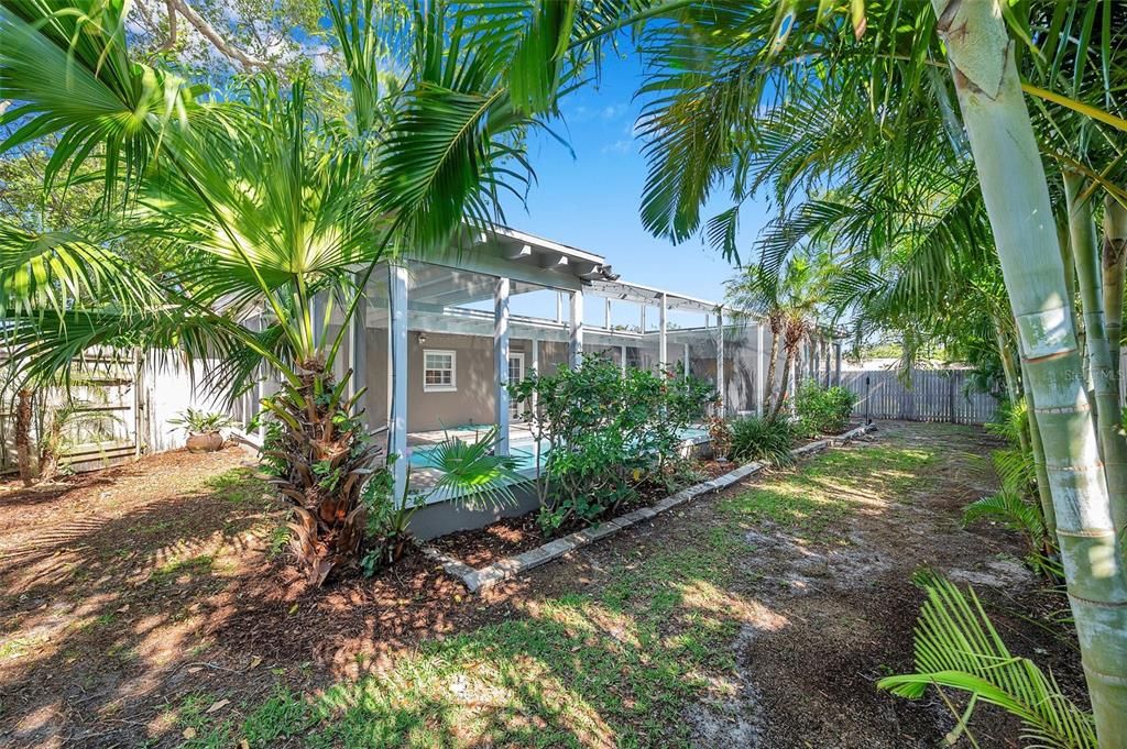Active With Contract: $495,000 (3 beds, 2 baths, 1383 Square Feet)