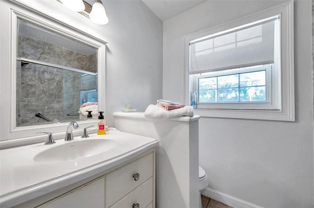 Active With Contract: $495,000 (3 beds, 2 baths, 1383 Square Feet)