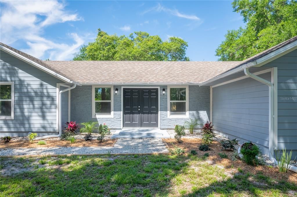 Recently Sold: $475,000 (3 beds, 2 baths, 2368 Square Feet)