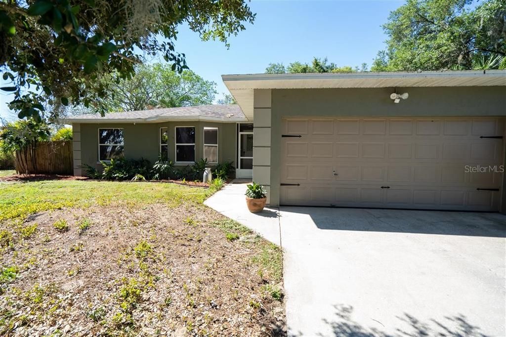 For Sale: $549,000 (3 beds, 2 baths, 1508 Square Feet)