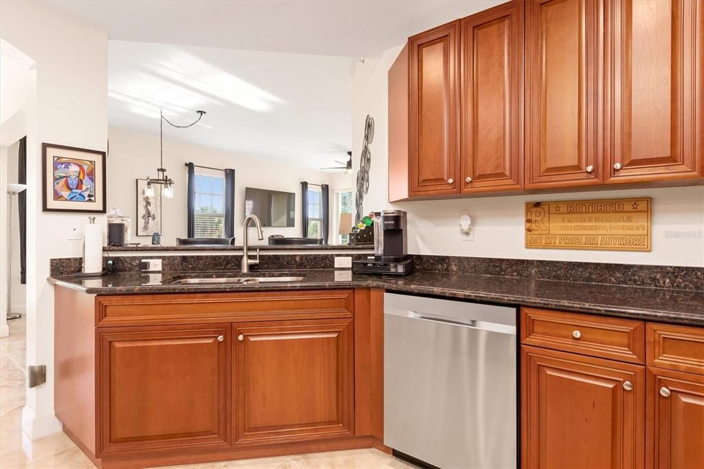 For Sale: $309,500 (2 beds, 2 baths, 1313 Square Feet)