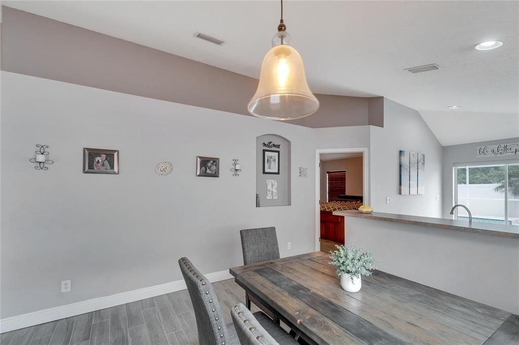 For Sale: $370,000 (3 beds, 2 baths, 1335 Square Feet)