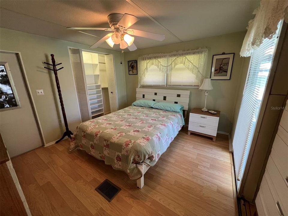 For Sale: $175,000 (3 beds, 2 baths, 850 Square Feet)
