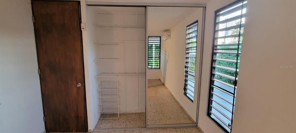 Vendido Recientemente: $250,000 (3 camas, 2 baños, 1450 Pies cuadrados)