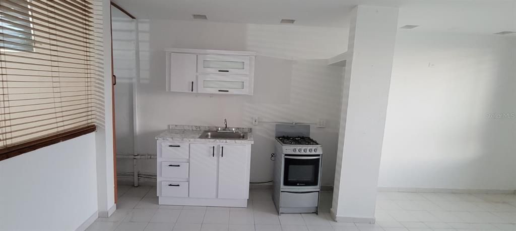 Vendido Recientemente: $250,000 (3 camas, 2 baños, 1450 Pies cuadrados)