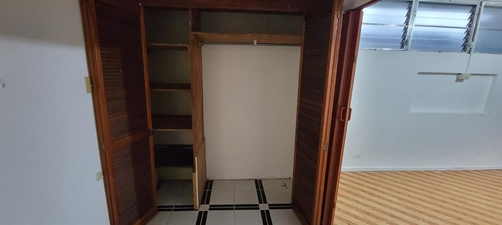 Vendido Recientemente: $250,000 (3 camas, 2 baños, 1450 Pies cuadrados)