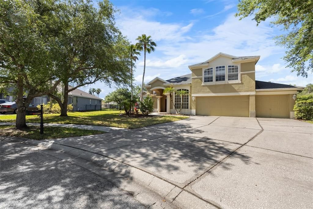 Active With Contract: $649,900 (4 beds, 4 baths, 3340 Square Feet)