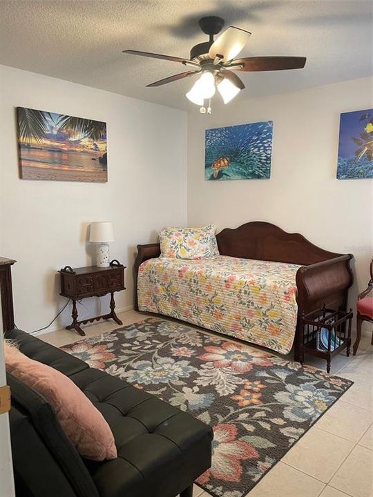 For Rent: $3,000 (2 beds, 2 baths, 850 Square Feet)