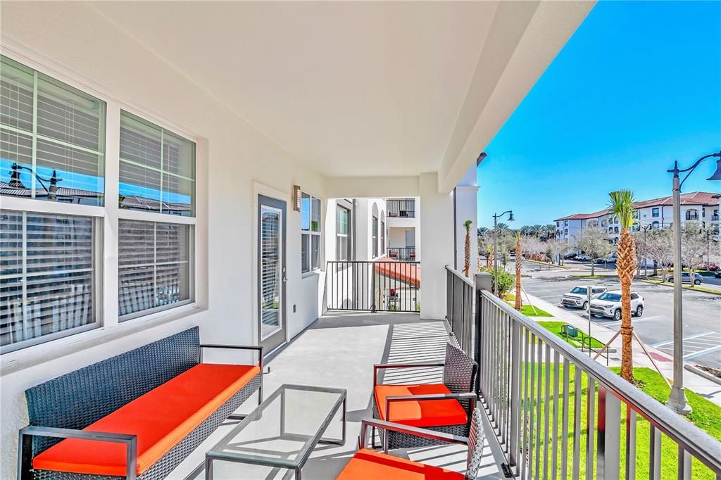 Active With Contract: $599,000 (3 beds, 2 baths, 1185 Square Feet)
