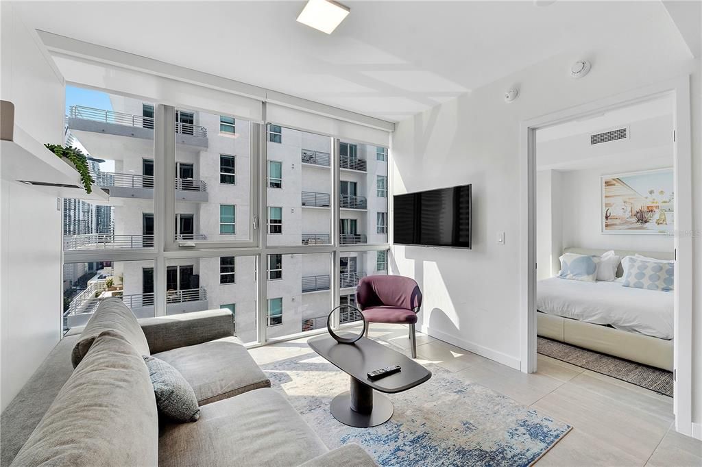 Active With Contract: $460,000 (1 beds, 1 baths, 455 Square Feet)