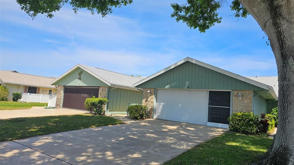 Recently Sold: $289,000 (2 beds, 2 baths, 1266 Square Feet)