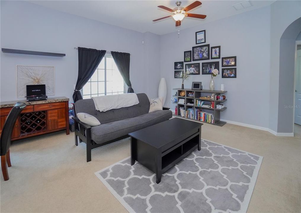 For Sale: $245,000 (2 beds, 2 baths, 1316 Square Feet)