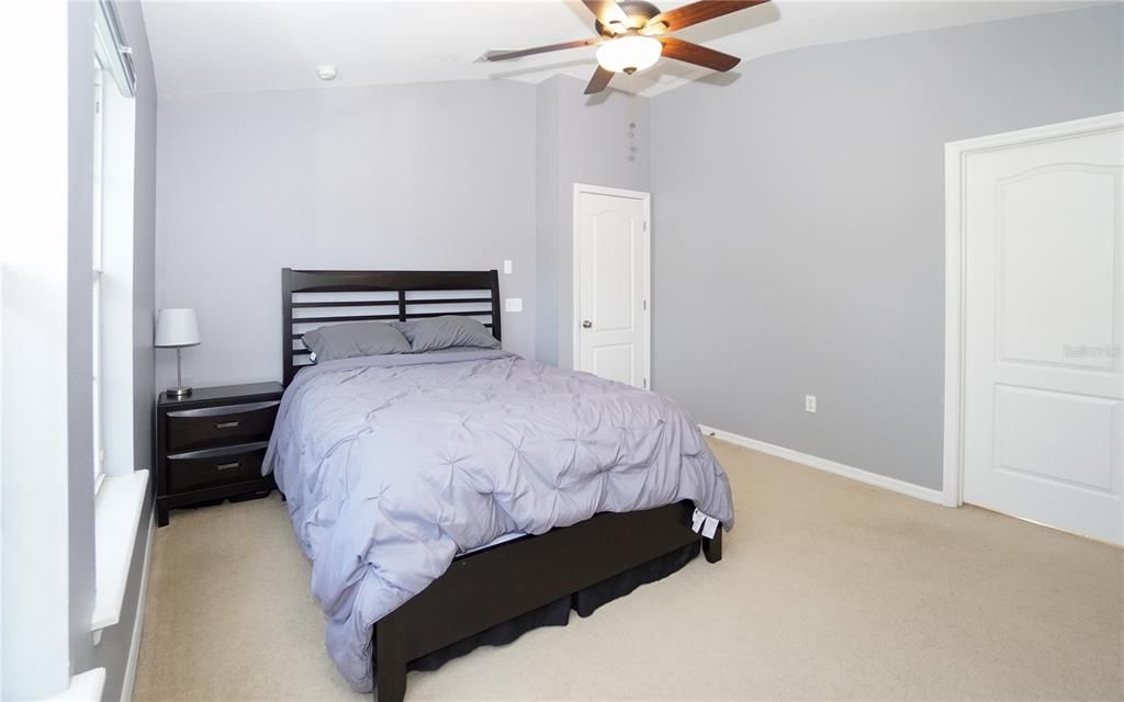 For Sale: $245,000 (2 beds, 2 baths, 1316 Square Feet)
