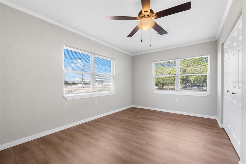 Active With Contract: $250,000 (4 beds, 2 baths, 1468 Square Feet)