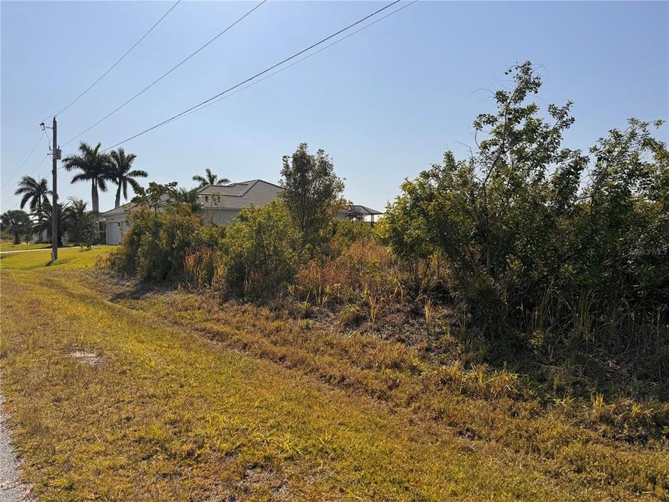 Active With Contract: $220,000 (0.23 acres)