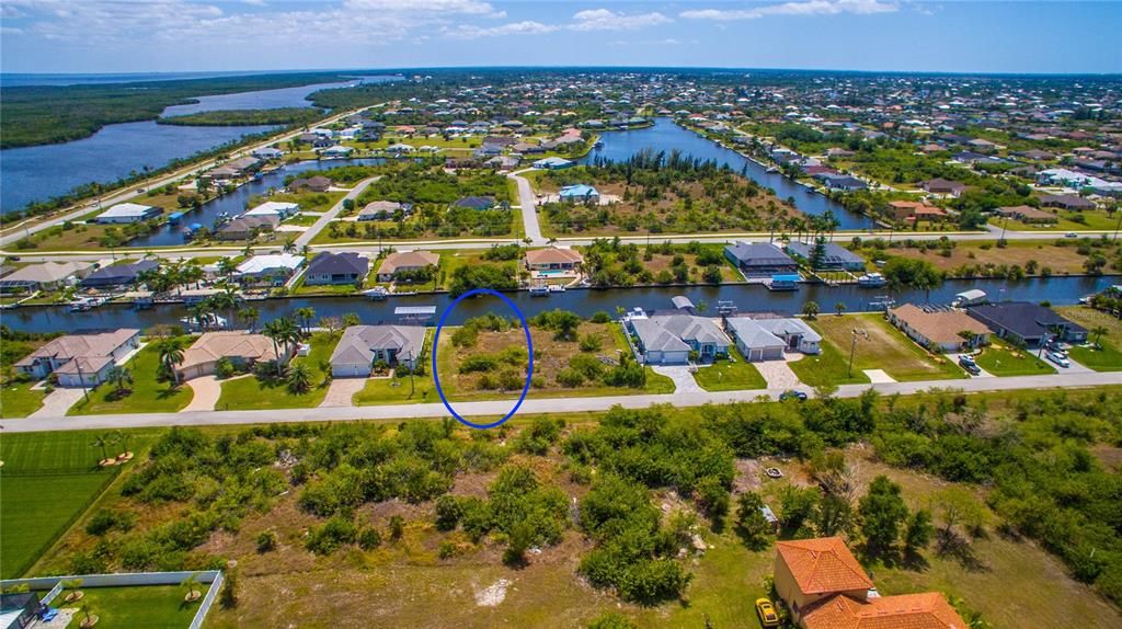 Residential Homesite with Concrete Seawall