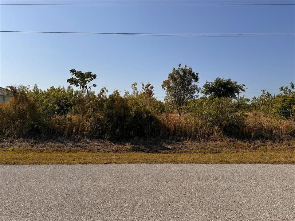 Active With Contract: $220,000 (0.23 acres)