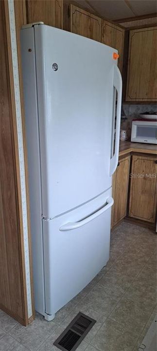 For Sale: $89,998 (2 beds, 1 baths, 504 Square Feet)