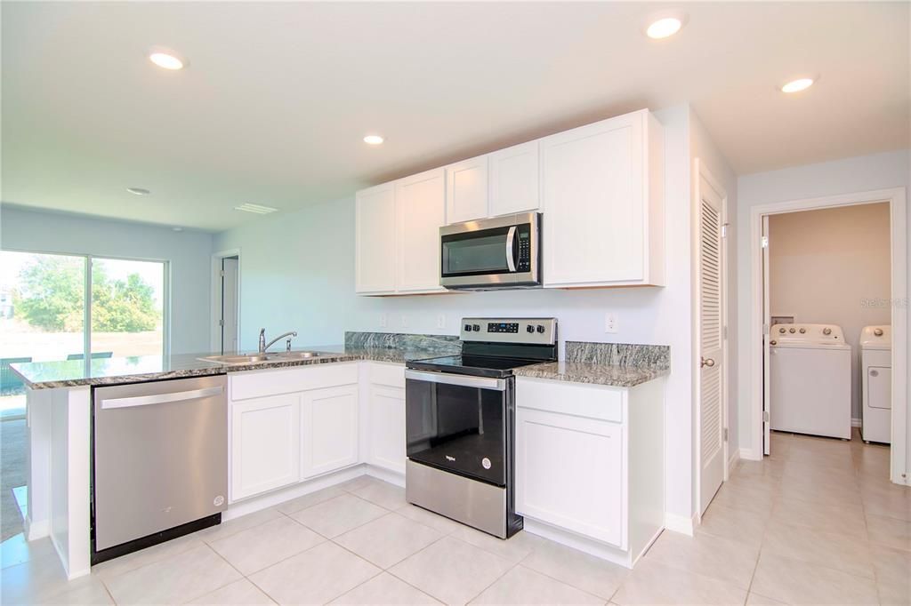 Active With Contract: $329,900 (3 beds, 2 baths, 1405 Square Feet)