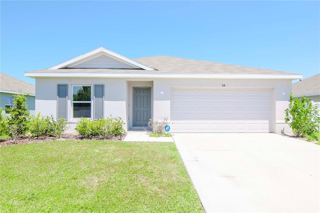 For Sale: $329,900 (3 beds, 2 baths, 1405 Square Feet)