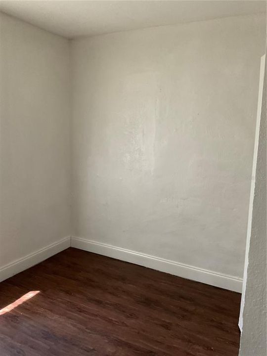 For Rent: $1,080 (2 beds, 1 baths, 720 Square Feet)