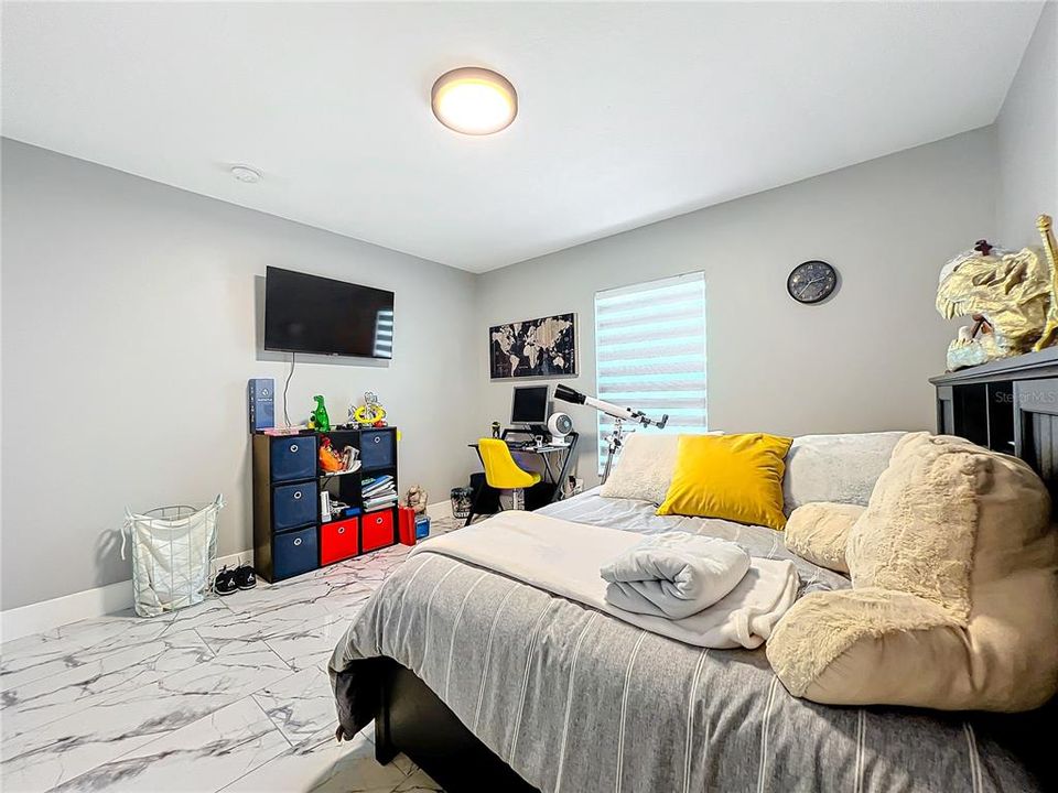 For Sale: $629,000 (4 beds, 2 baths, 2528 Square Feet)
