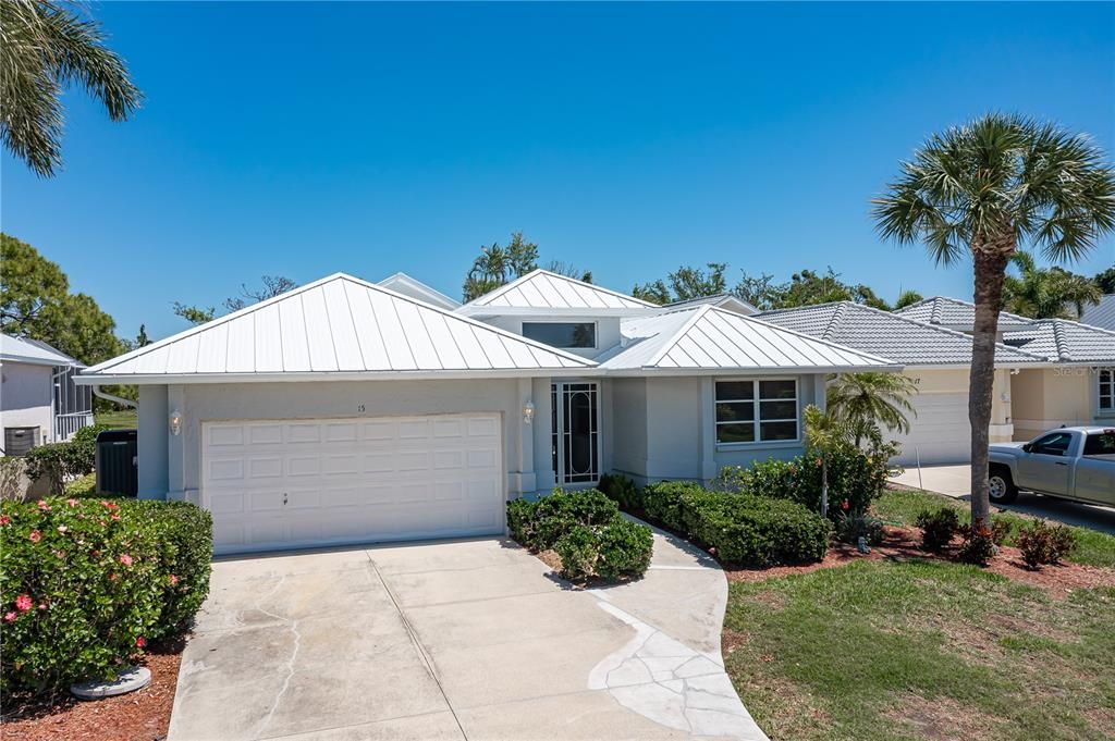 Active With Contract: $399,000 (3 beds, 3 baths, 2010 Square Feet)