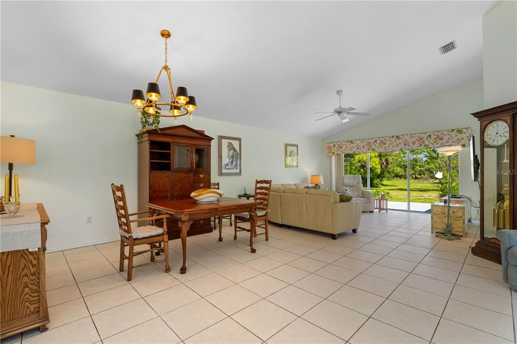 For Sale: $439,000 (3 beds, 3 baths, 2010 Square Feet)