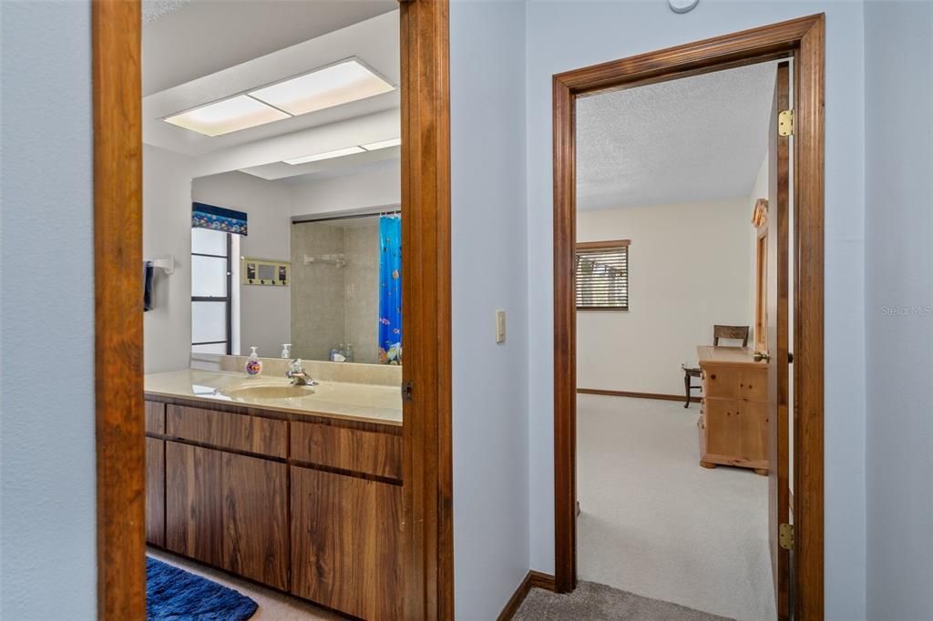 Full Bath in Hallway between Bedroom 2&3