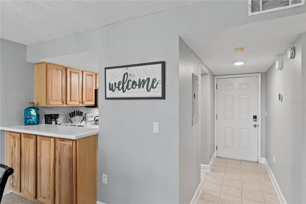 Active With Contract: $174,925 (2 beds, 2 baths, 1246 Square Feet)