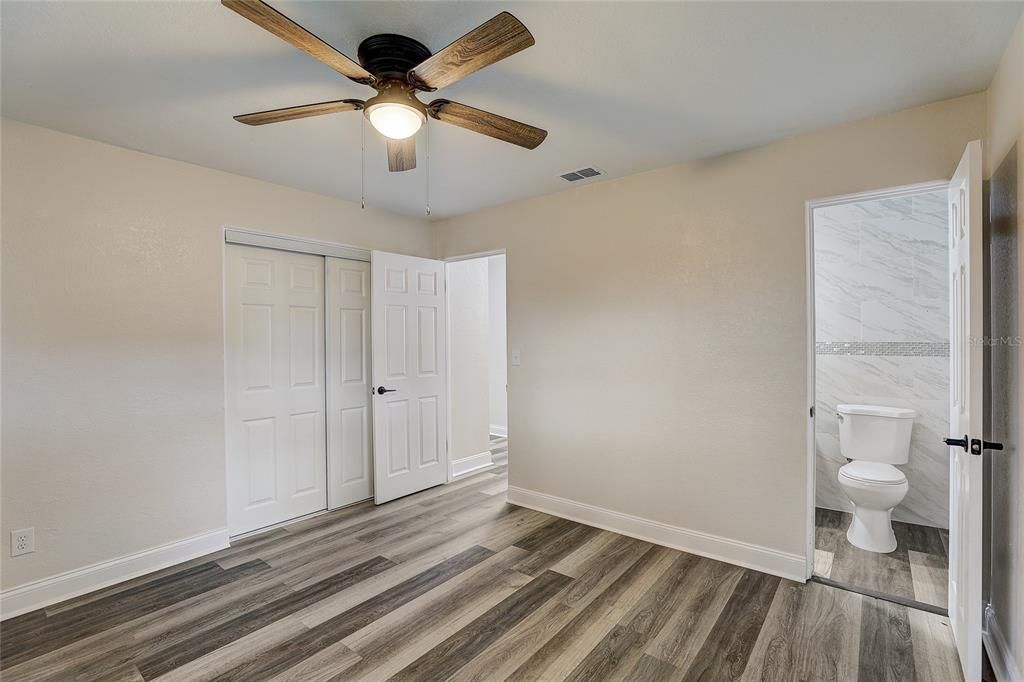 Active With Contract: $285,000 (3 beds, 2 baths, 1234 Square Feet)