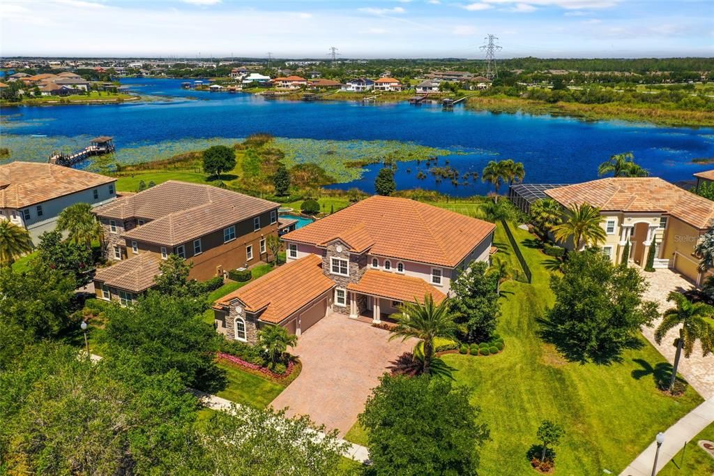 Recently Sold: $1,850,000 (6 beds, 4 baths, 5224 Square Feet)