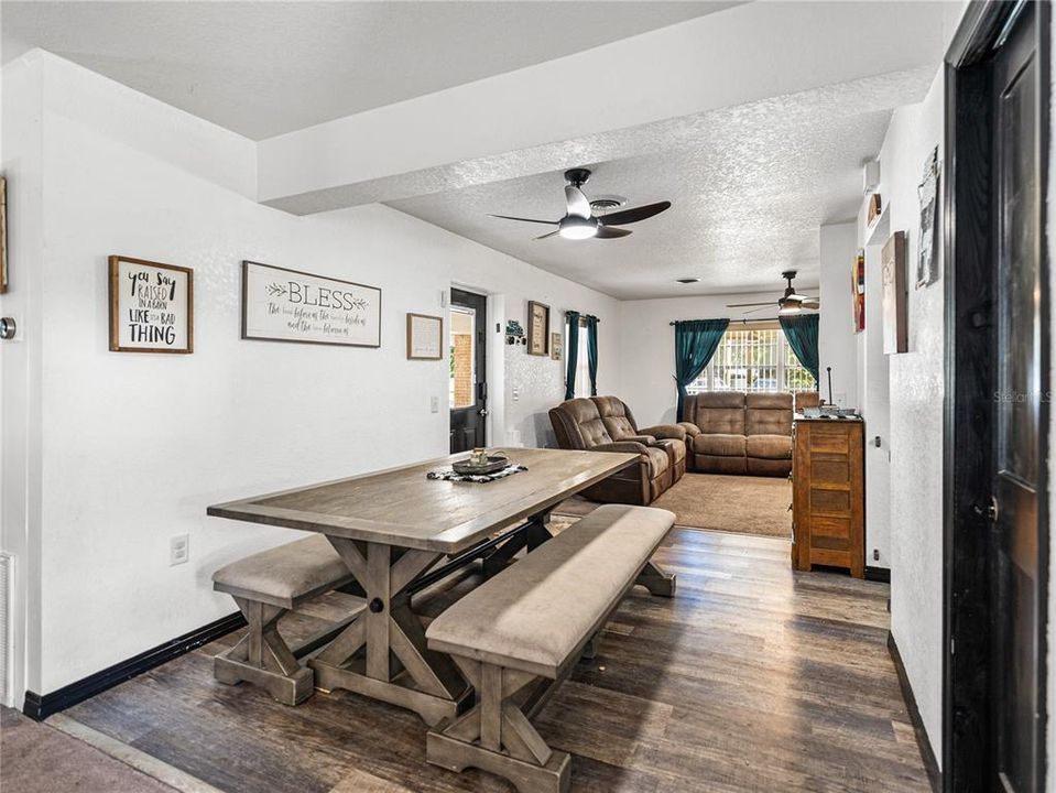 For Sale: $410,000 (4 beds, 2 baths, 1710 Square Feet)
