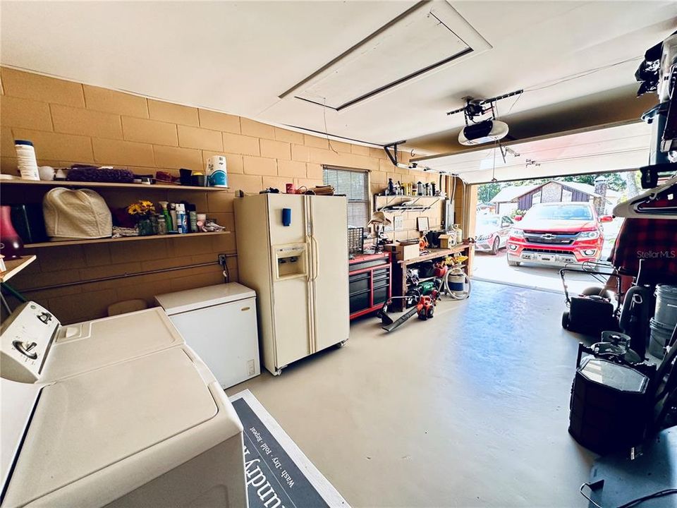 GARAGE WITH LAUNDRY AREA