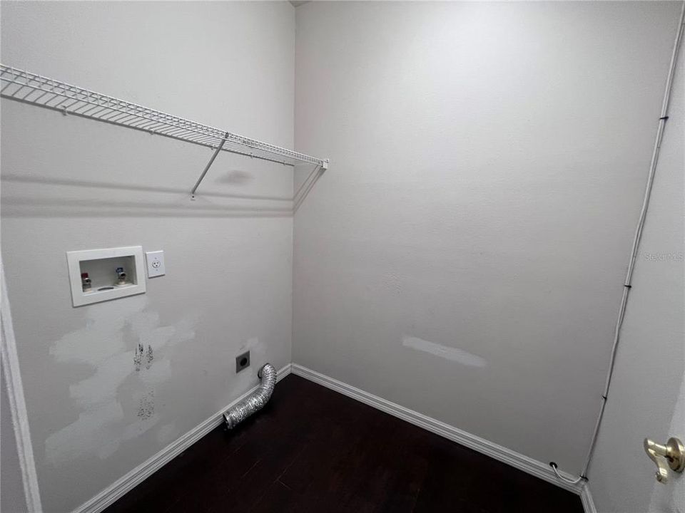 最近租的: $2,300 (3 贝兹, 2 浴室, 1549 平方英尺)