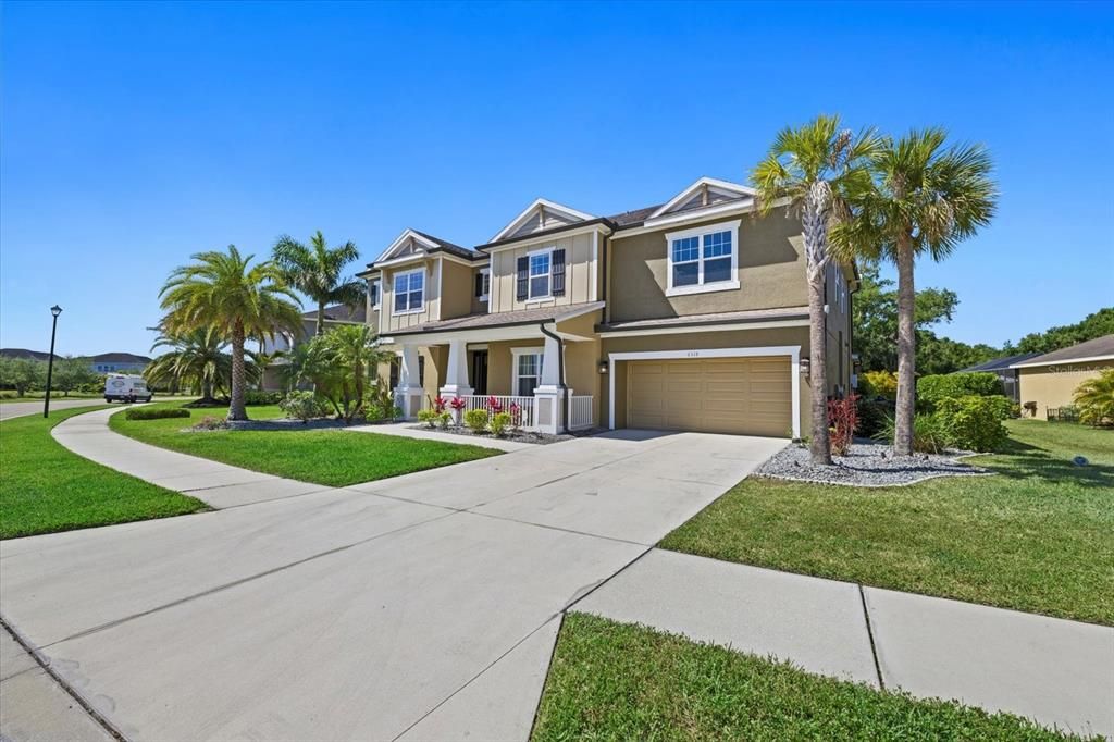 For Sale: $1,390,000 (5 beds, 3 baths, 4331 Square Feet)