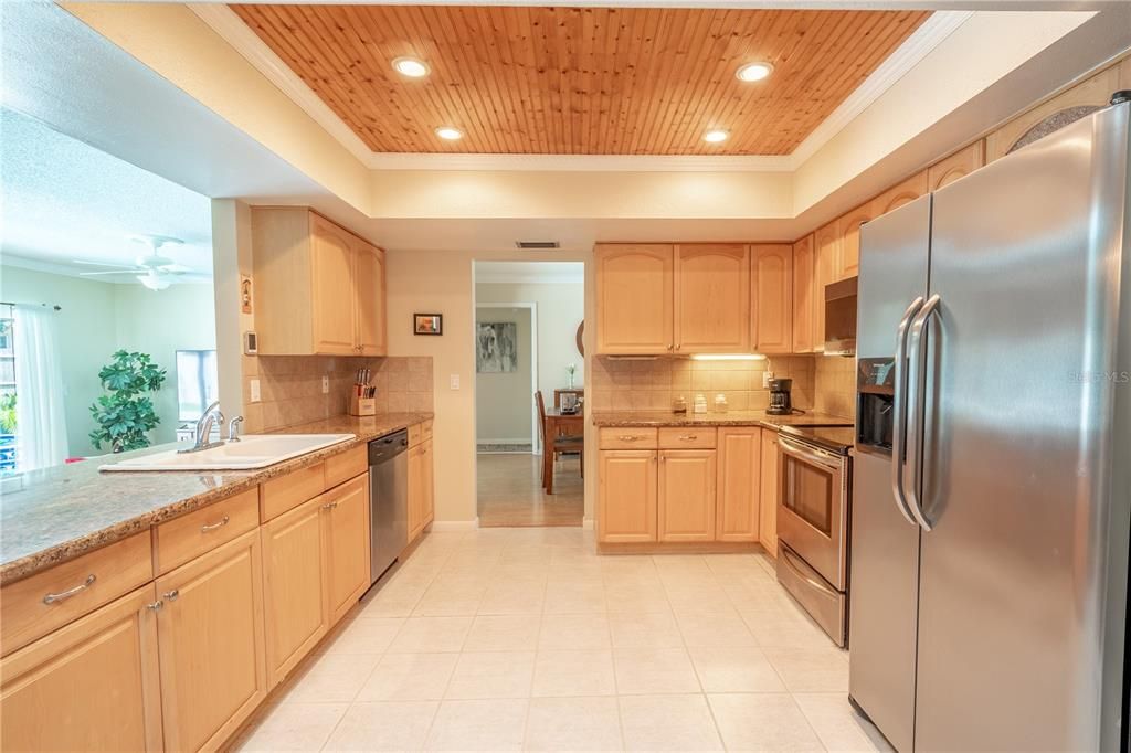 Recently Sold: $675,000 (3 beds, 2 baths, 2150 Square Feet)