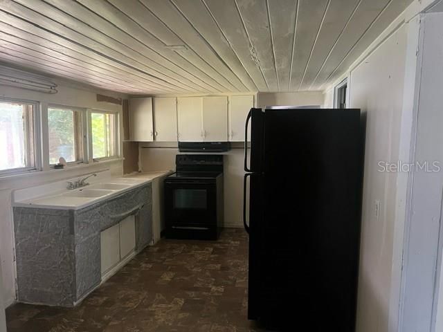Recently Rented: $975 (3 beds, 1 baths, 814 Square Feet)