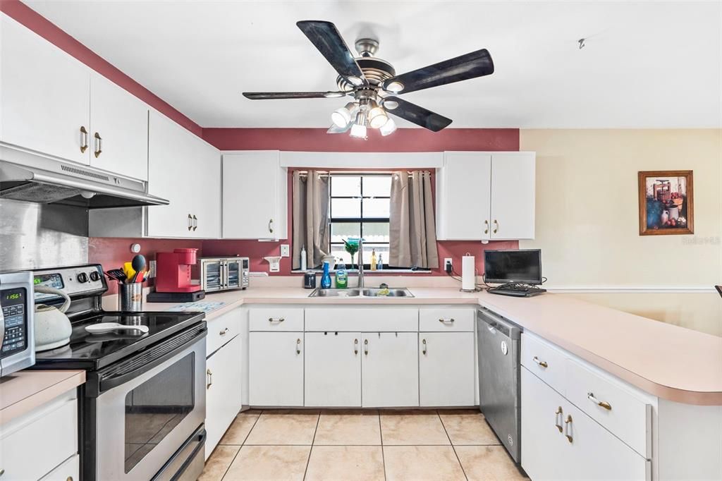 For Sale: $304,990 (3 beds, 2 baths, 1444 Square Feet)
