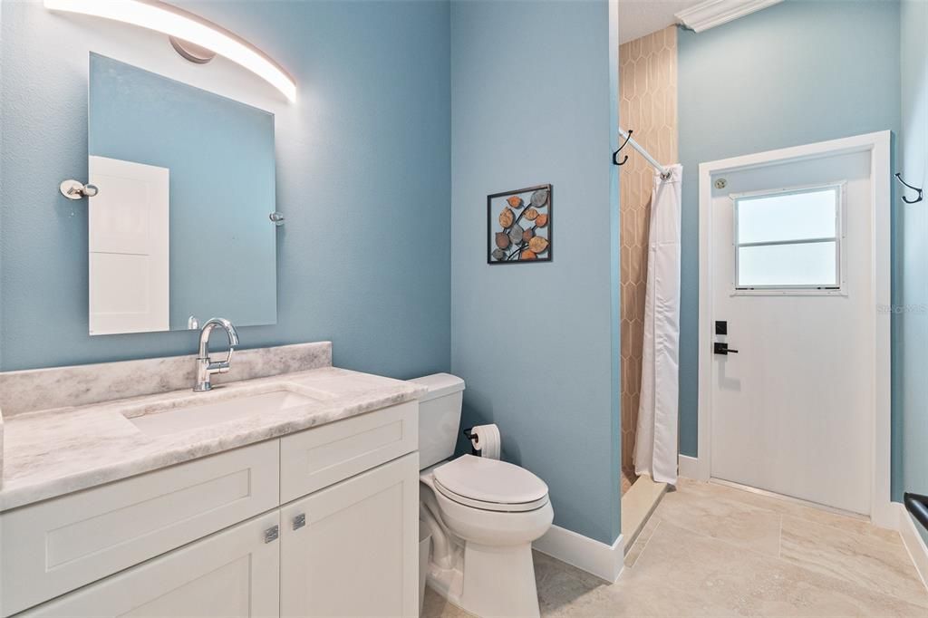 Active With Contract: $3,500 (3 beds, 3 baths, 2275 Square Feet)