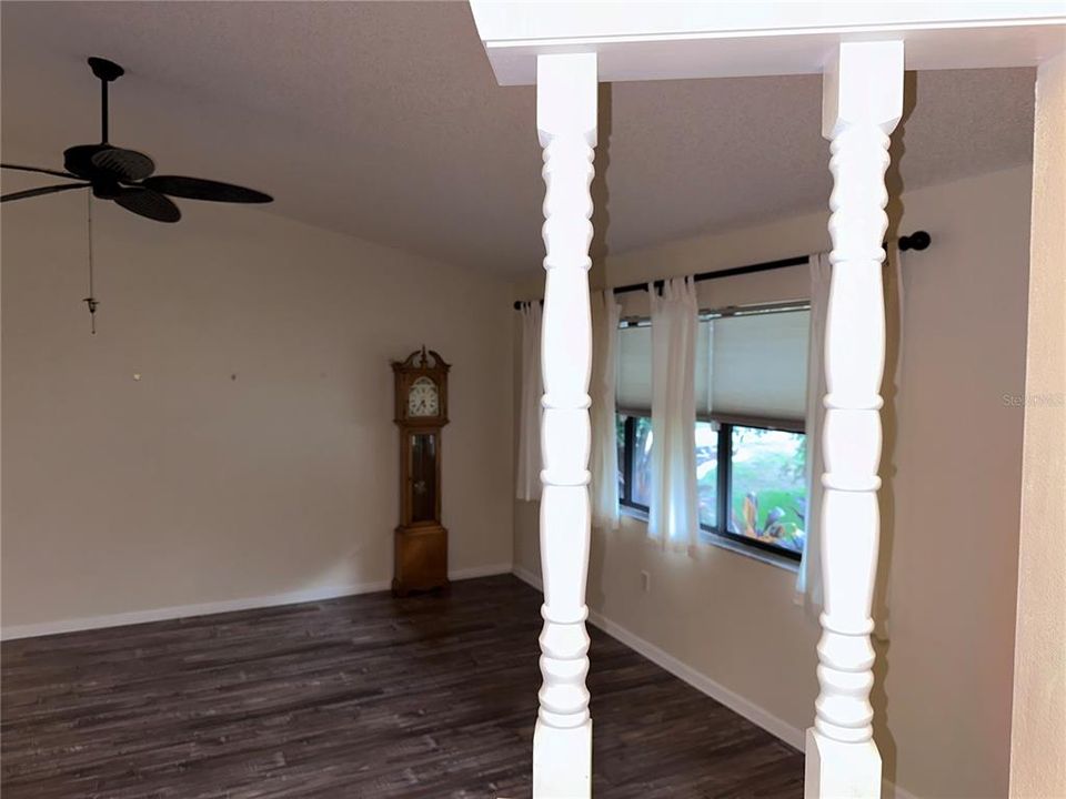 For Sale: $239,900 (3 beds, 2 baths, 1462 Square Feet)