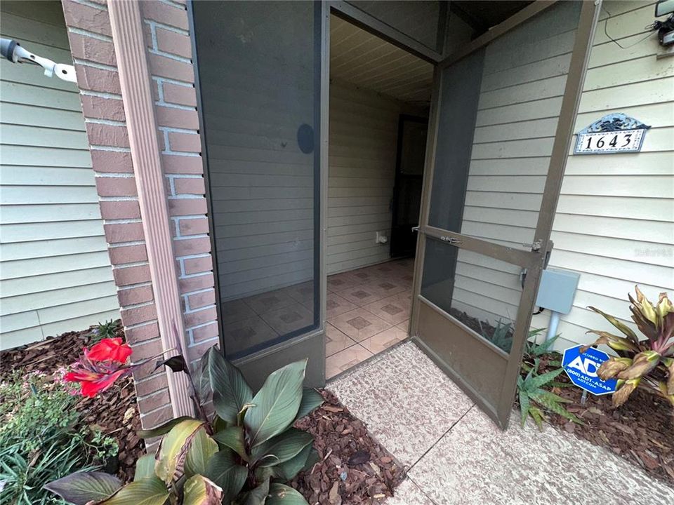 For Sale: $239,900 (3 beds, 2 baths, 1462 Square Feet)