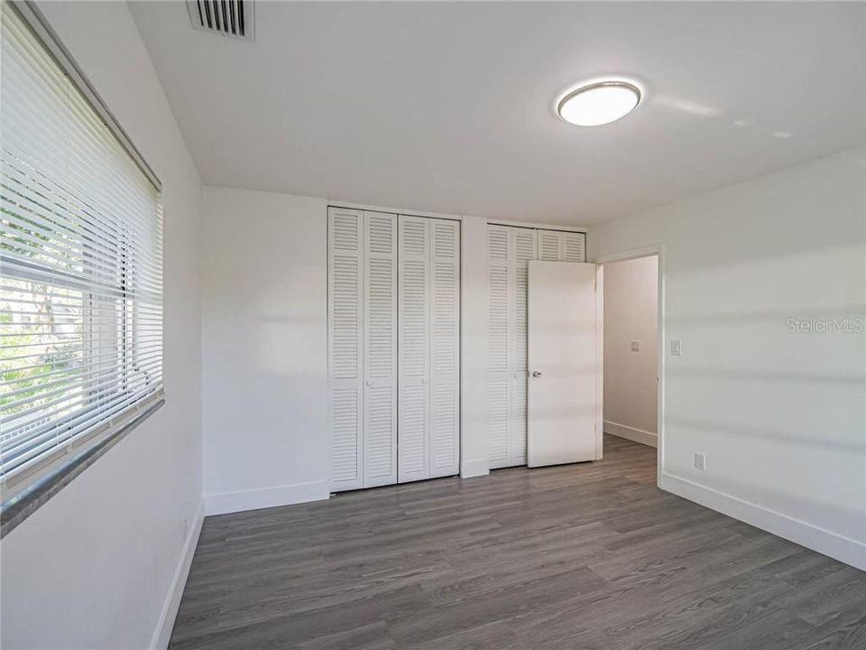 For Sale: $395,000 (3 beds, 2 baths, 2079 Square Feet)