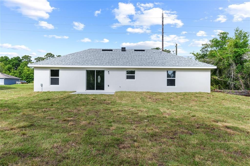 Recently Sold: $320,000 (3 beds, 2 baths, 1408 Square Feet)
