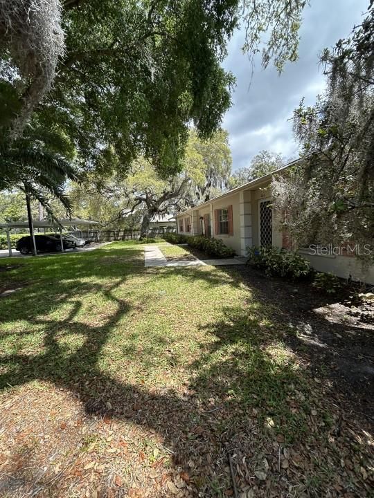 Recently Sold: $219,000 (2 beds, 2 baths, 1044 Square Feet)