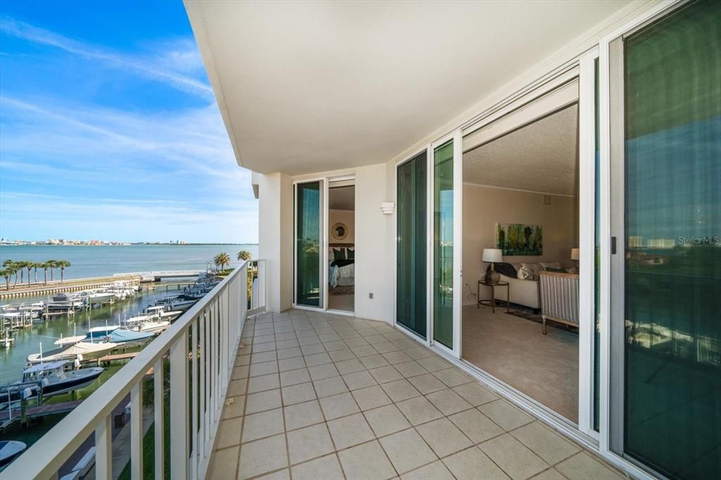 For Sale: $1,499,900 (2 beds, 2 baths, 2319 Square Feet)